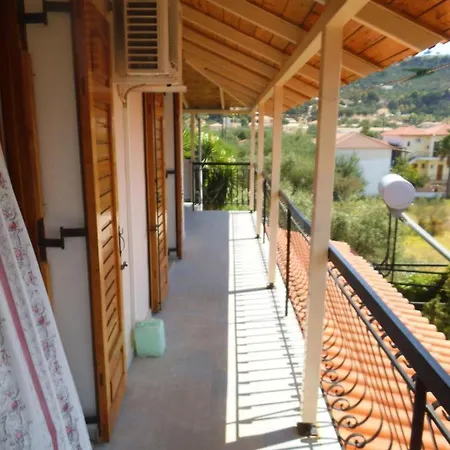 Xenos Appartement Kalamákion